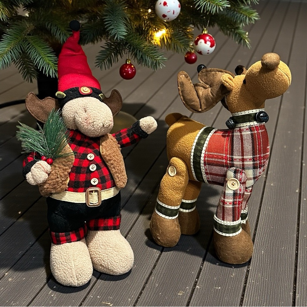 Cozy Critters Playful Plaid Moose Plush Figurines